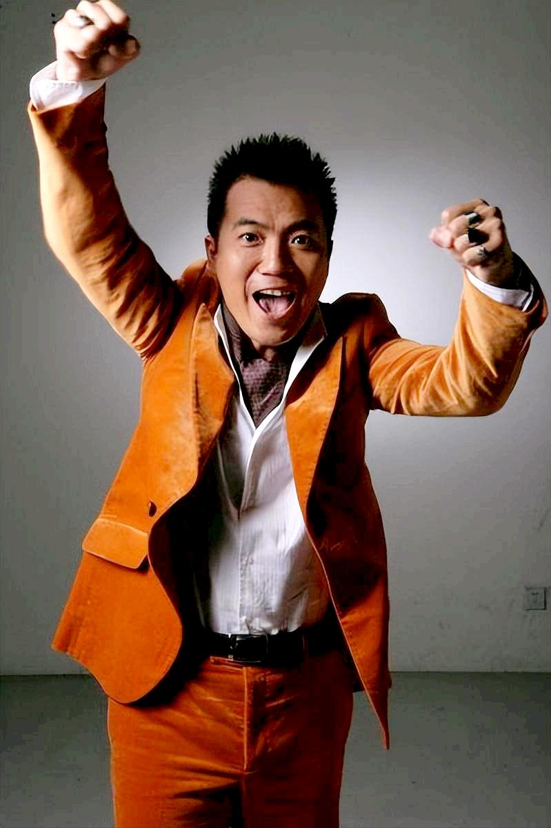 黄健翔为何与前妻离婚,黄健翔离婚案件