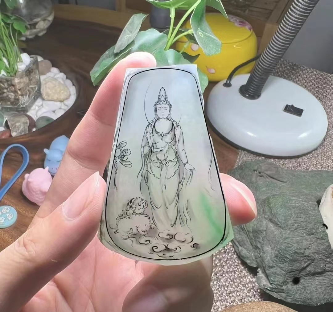 翡翠原石加工定制成品,翡翠原石加工在哪里