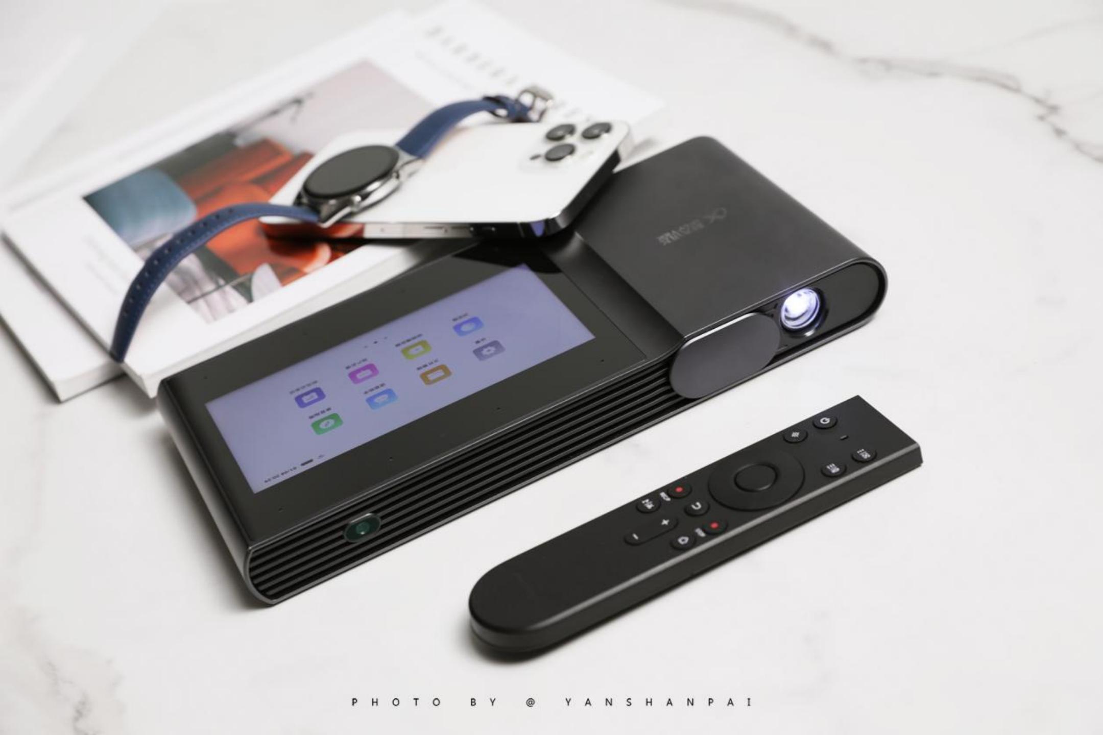 讯飞投影仪ap10w使用操作,讯飞投影仪ap10w测评