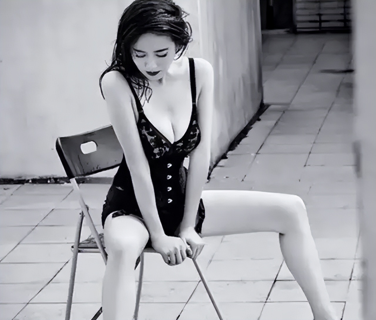 “氧气女神”的桃色往事