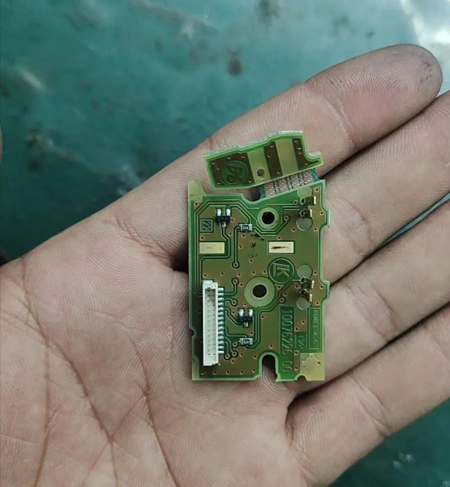 老款宝马730改新款全过程,12年40万公里宝马730翻新