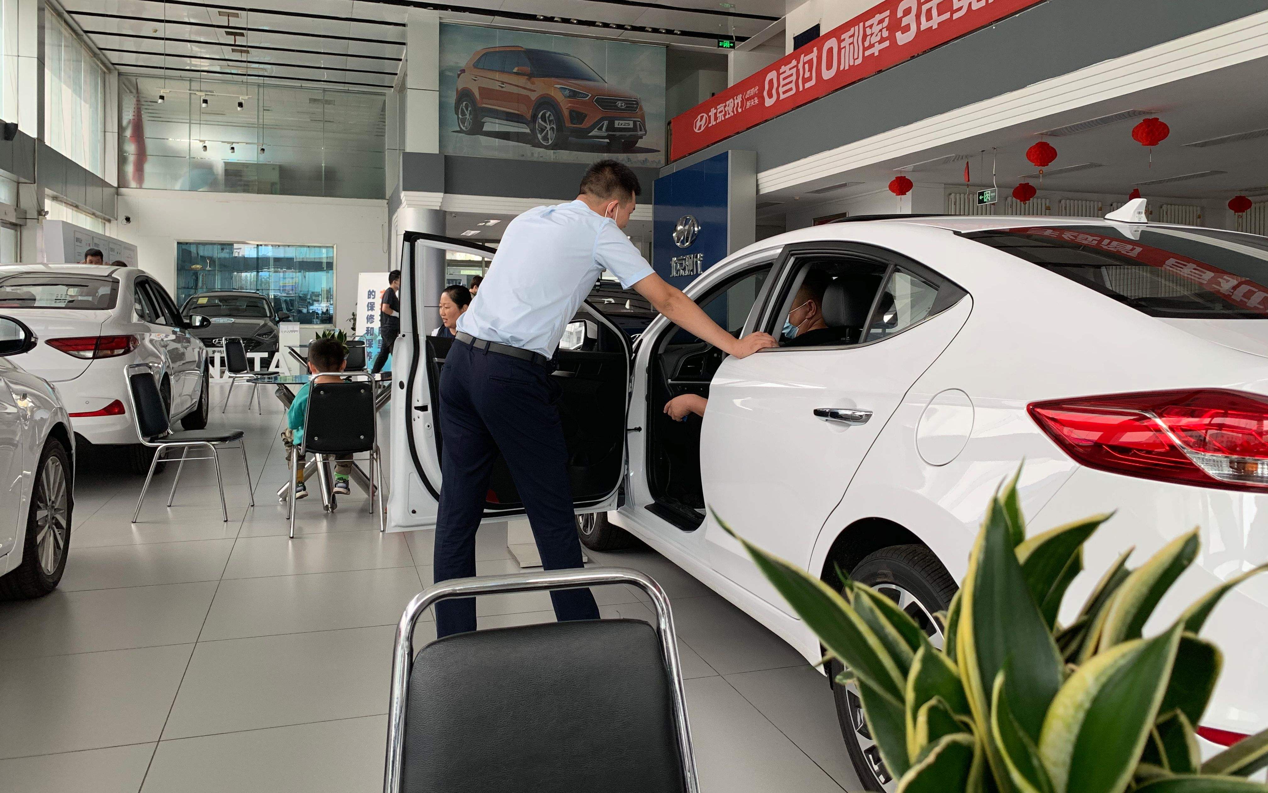 4s店什么时候买车比较便宜,4s店什么时候买车最便宜