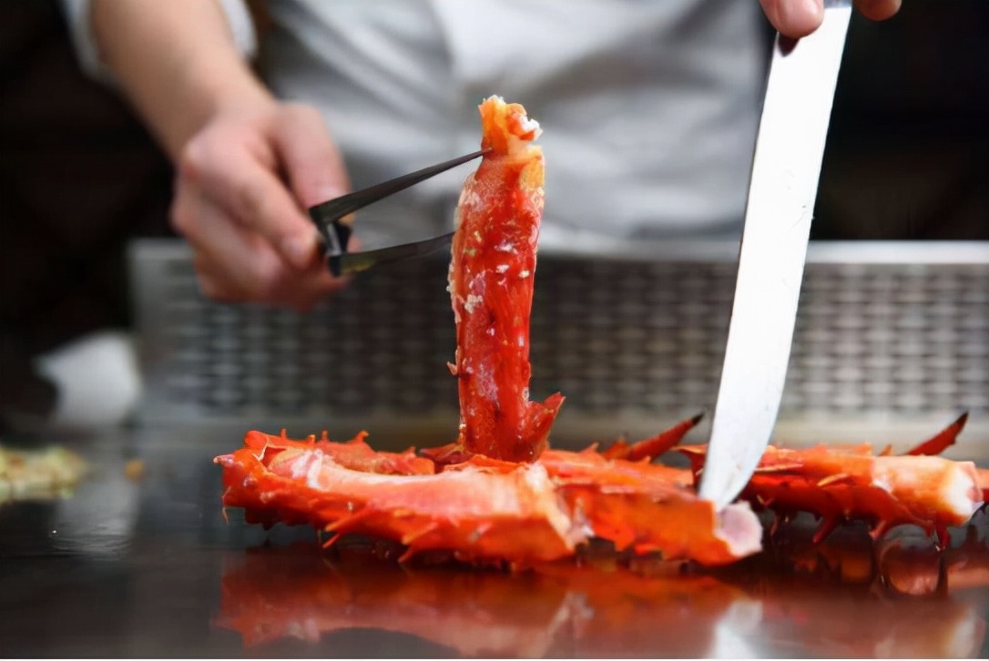 一年工作15天工资50万,一年赚28万工作一周40小时