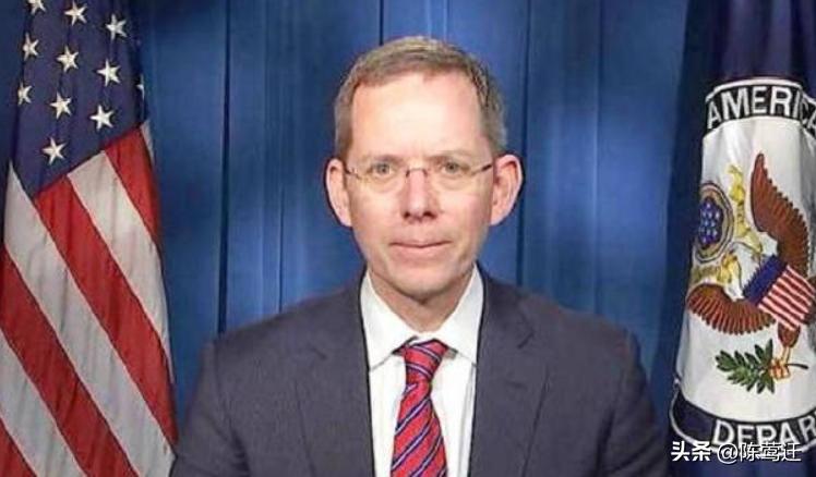 马克龙感谢中国飞机订单,美国看马克龙访华签订空客订单