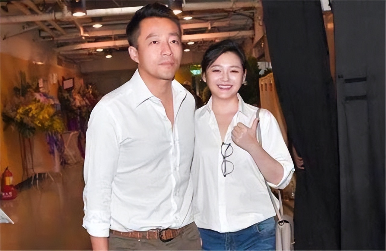 曝大s汪小菲离婚疑已在办手续,曝大s再向法院起诉汪小菲