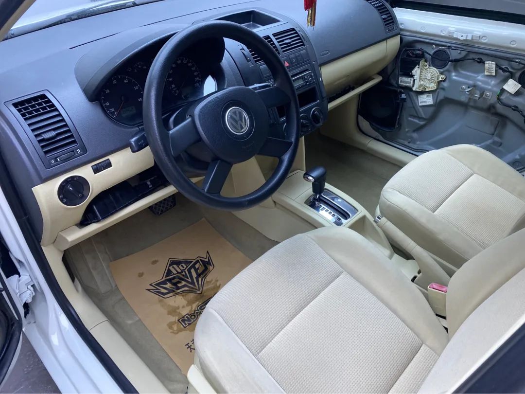 老款大众polo拆解内饰全过程,旧polo翻新视频