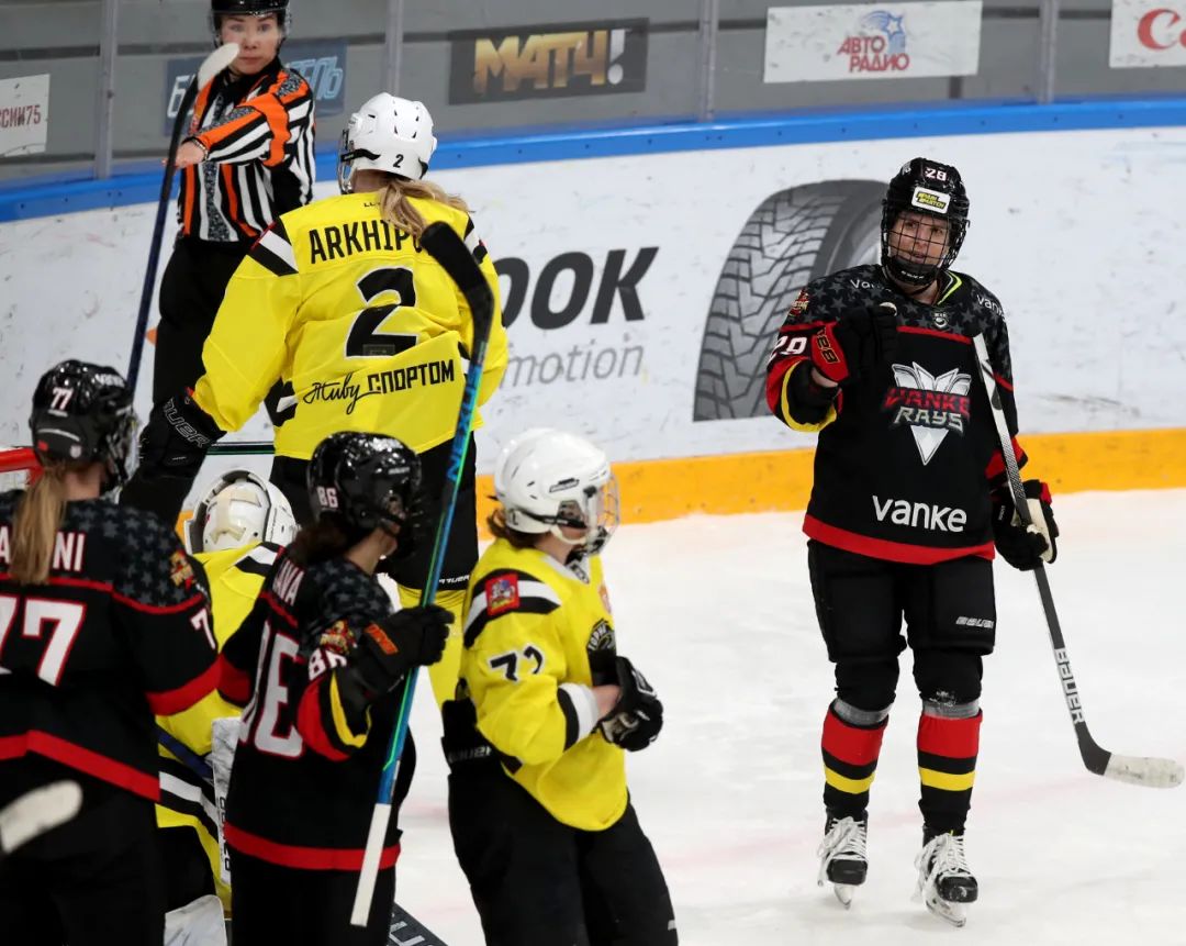 WHL|深圳万科阳光5比1吹散龙卷风，赵启男取得下半赛季第一分