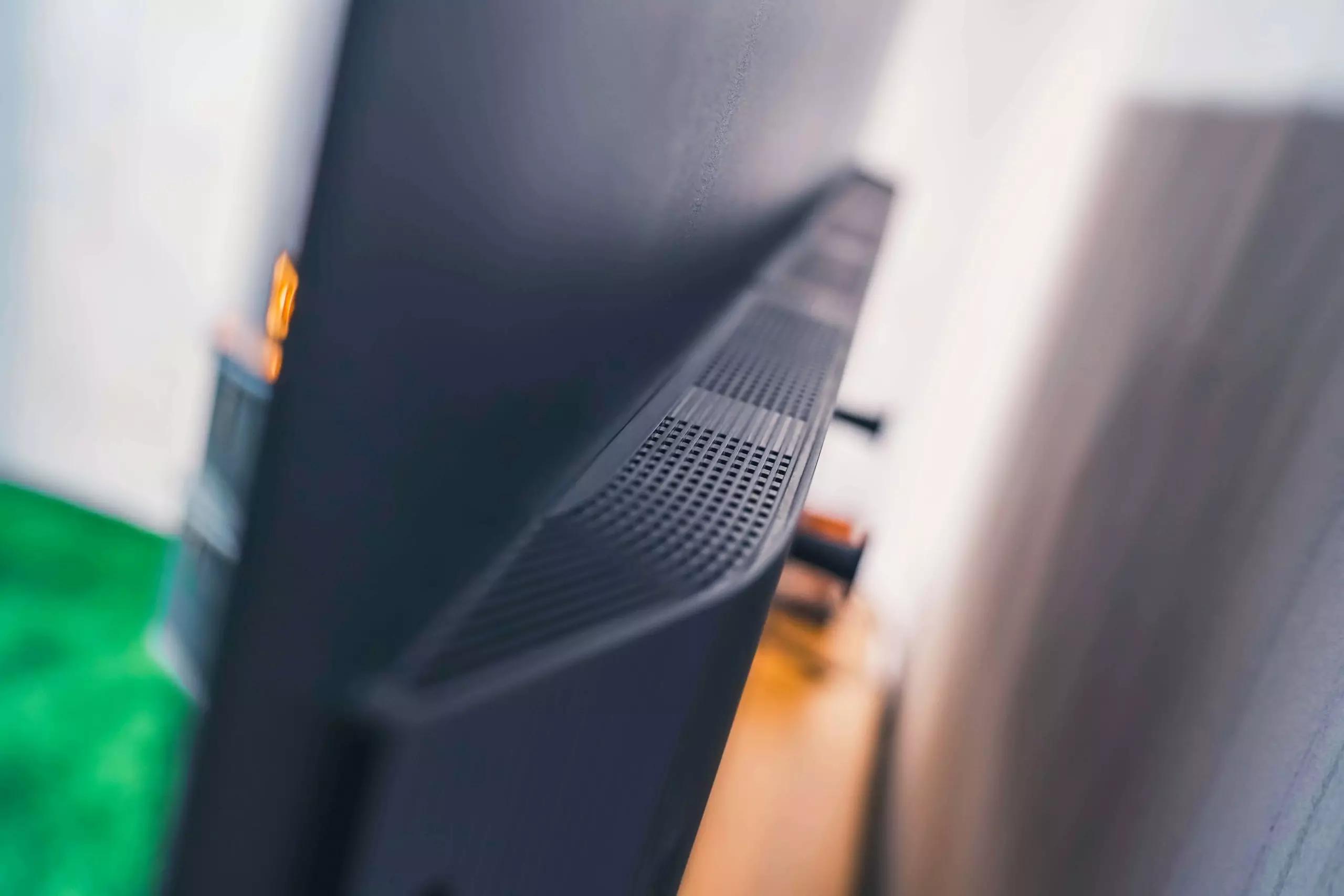 小米6oled55寸电视效果图,居家看电视氛围