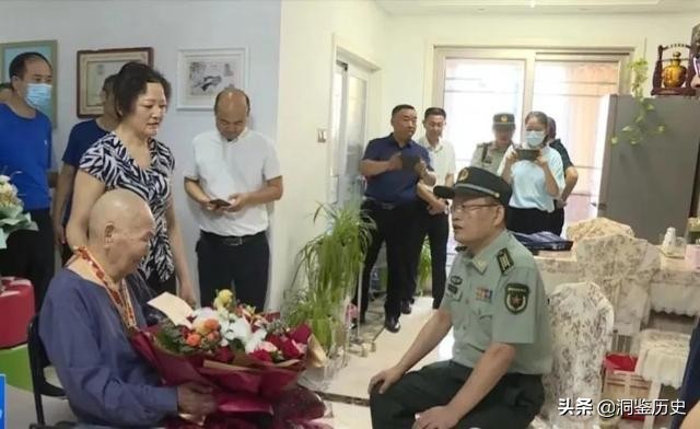 安徽痴呆老人嘟囔奇怪数字，儿女听后求助政府：查查27、81、241