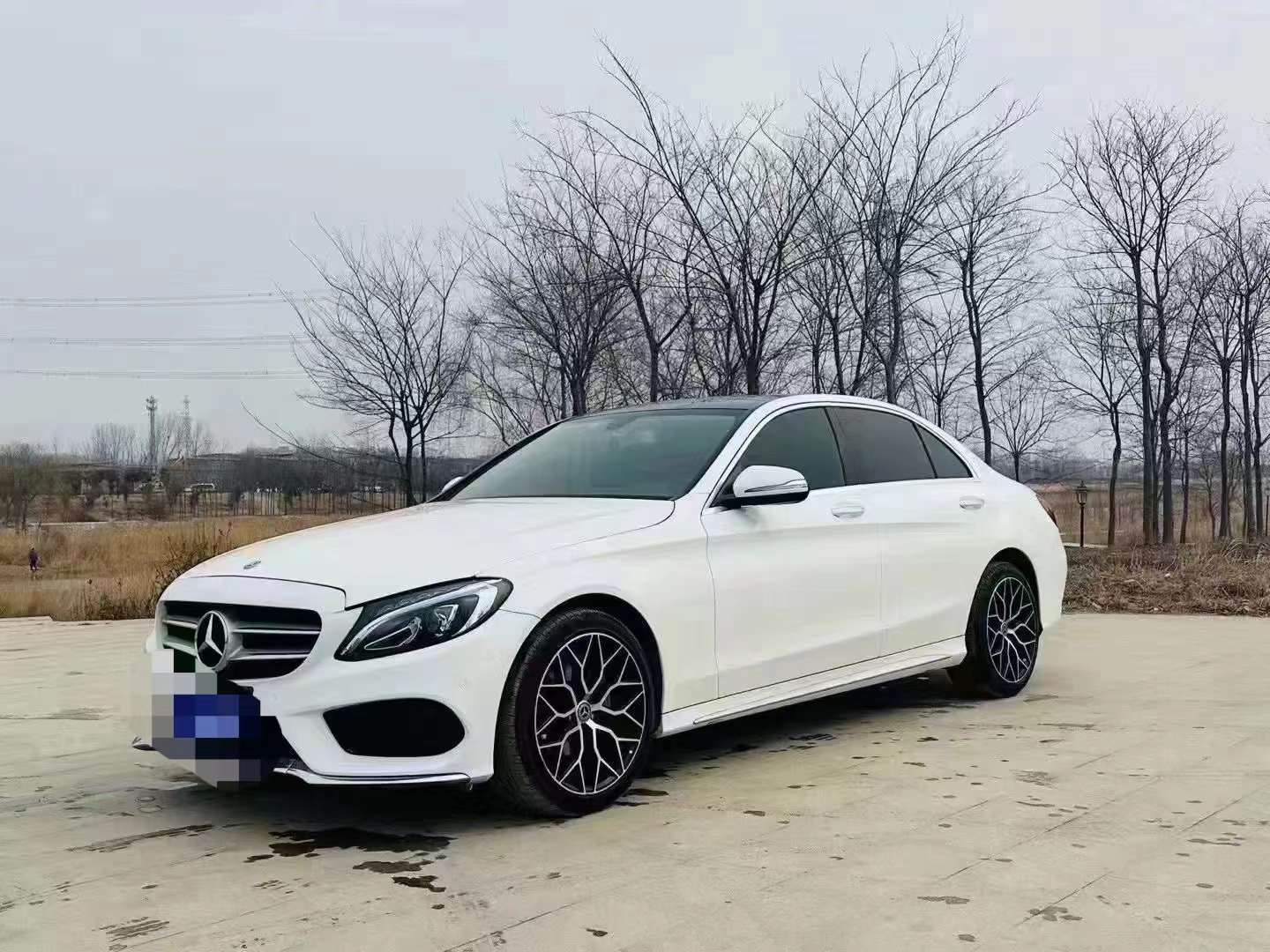 2017奔驰c200l二手车为什么比cla200贵,18款奔驰c200白外红内成都