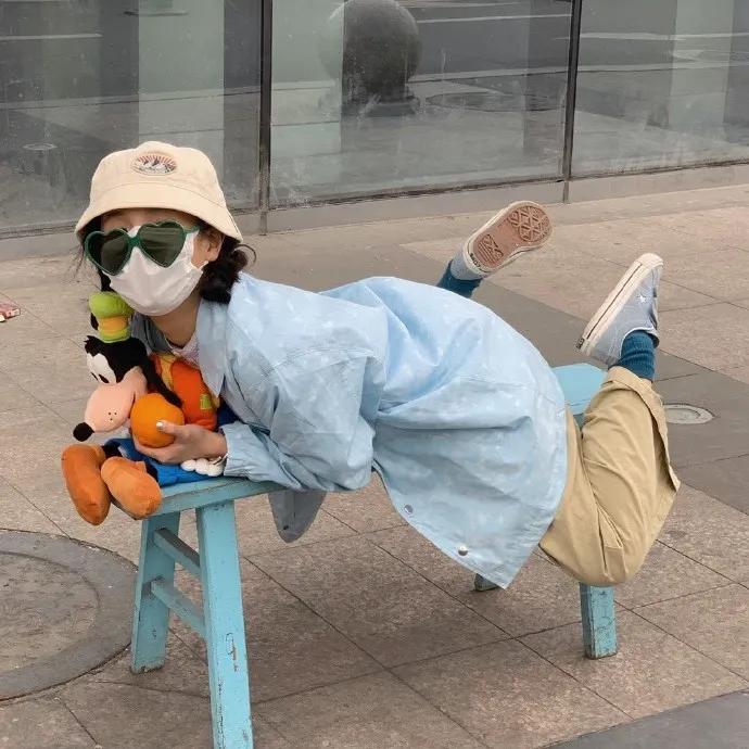 不要emo的搞笑文案,关于emo的文案搞笑