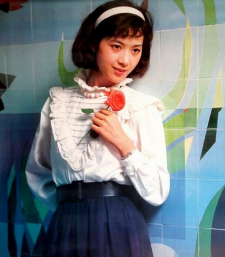 演员龚雪：80年代红极一时，因“流氓案”远走他国，现状如何？