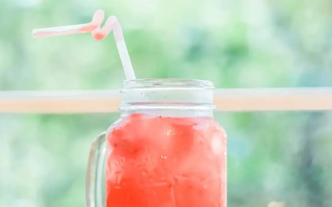 描写清晨林间的阳光唯美句子,清晨的阳光唯美句子古诗