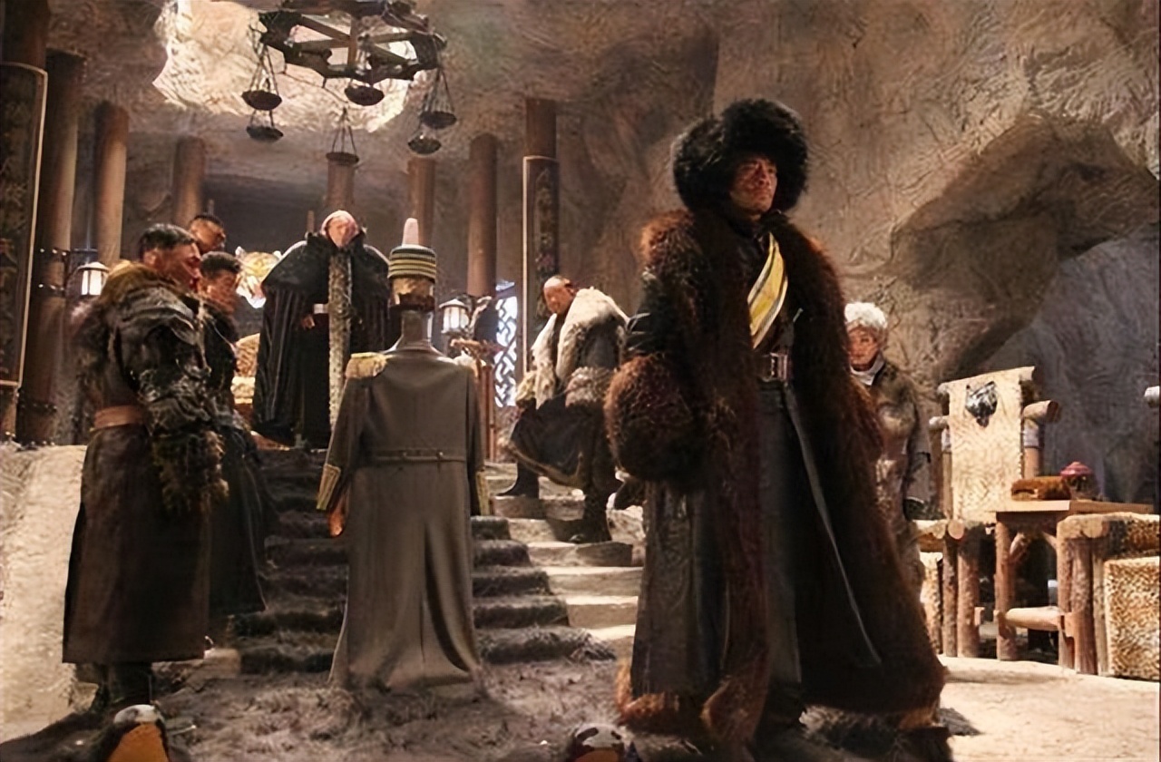 民国第一悍匪，抢72个女人做压寨夫人，死时外衣都没来得及穿