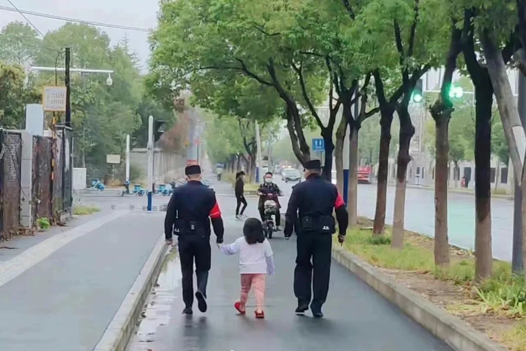 守护平安稳定我们在行动,国庆中秋长假全市治安稳定