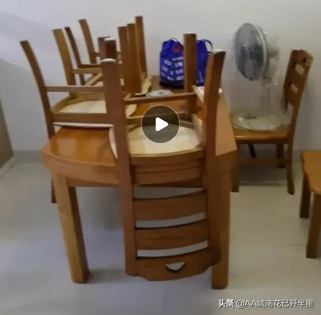 老公先斩后奏花2000多买了这丑不拉几的桌子,我真的好想扔了……