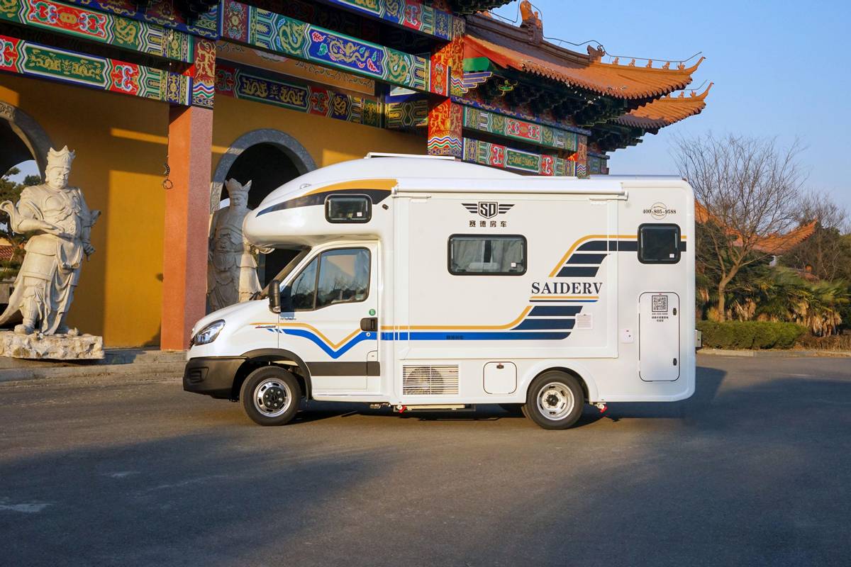 适合一家五口出游的房车,适合城市生活的赛德房车