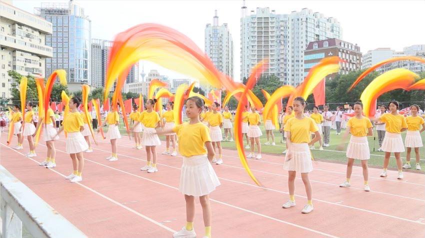 创造少年向阳生,强体励志筑未来——和平区中心小学举行校园运动会暨六年级毕业典礼