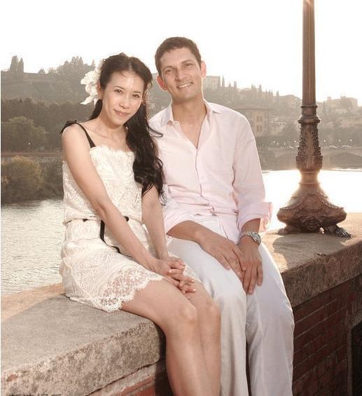 莫文蔚30岁演唱会,52岁的莫文蔚