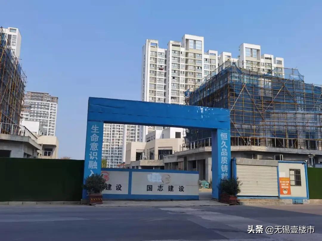 最高4万/㎡，商业体却被曝停工、住宅交付延期！业主是最可怜的