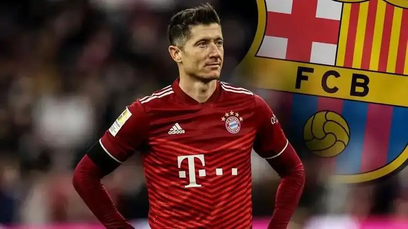 拜仁与莱万矛盾,拜仁和莱万双响