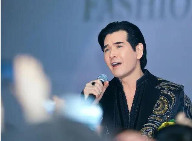 五十五岁费翔说出未婚的原因,五十九岁费翔近况