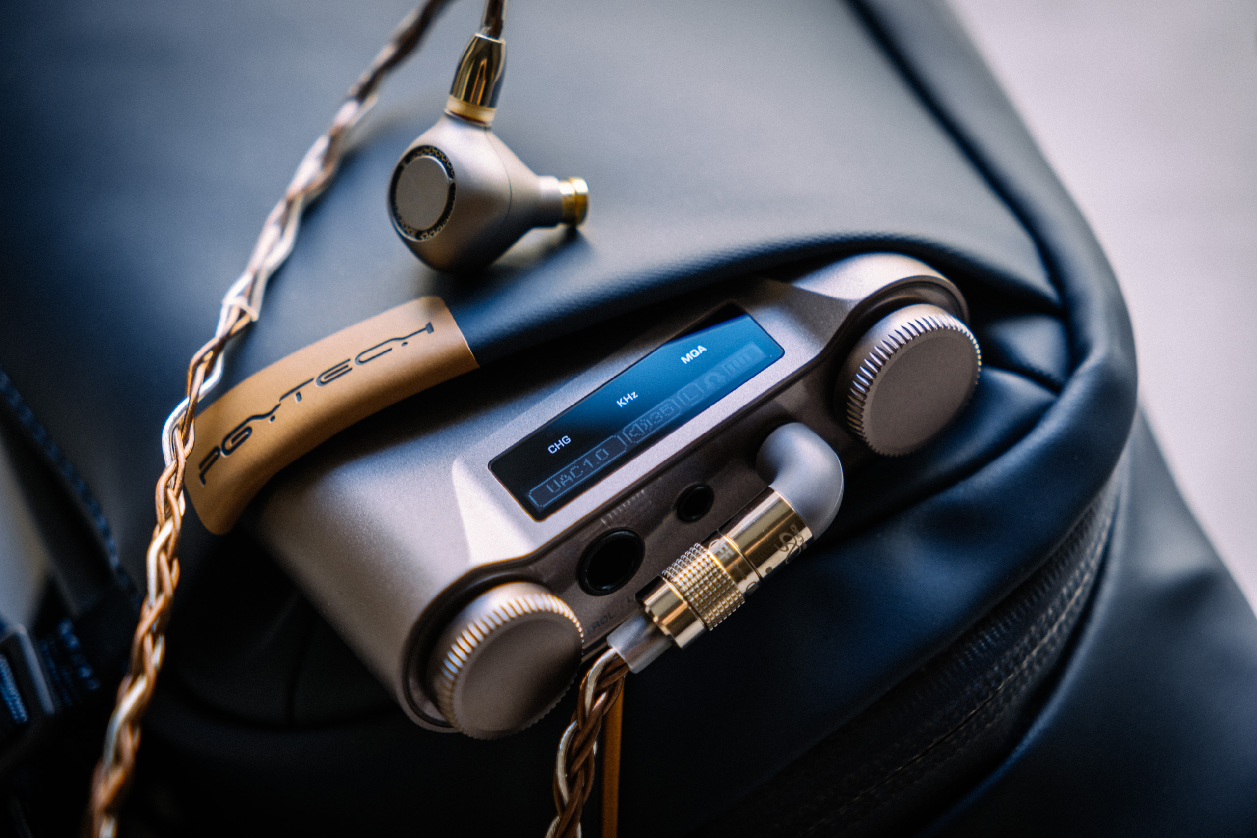 山灵H7：便携解码耳放的新答案