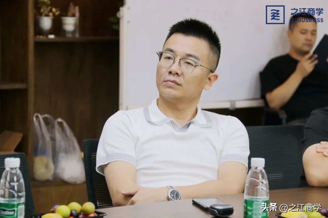 同学互访|众能光电：钙钛矿太阳能产业的发展与优势