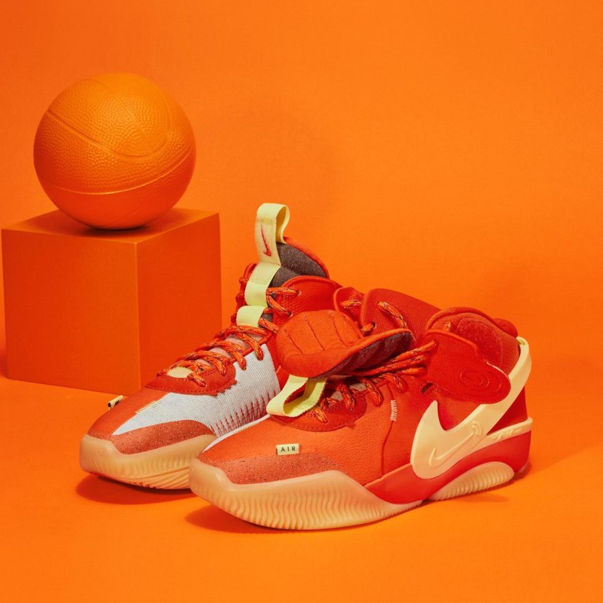 wnba鑱斿悕鐨勭悆闉媙ike,鑰愬厠wnba鐞冮瀷