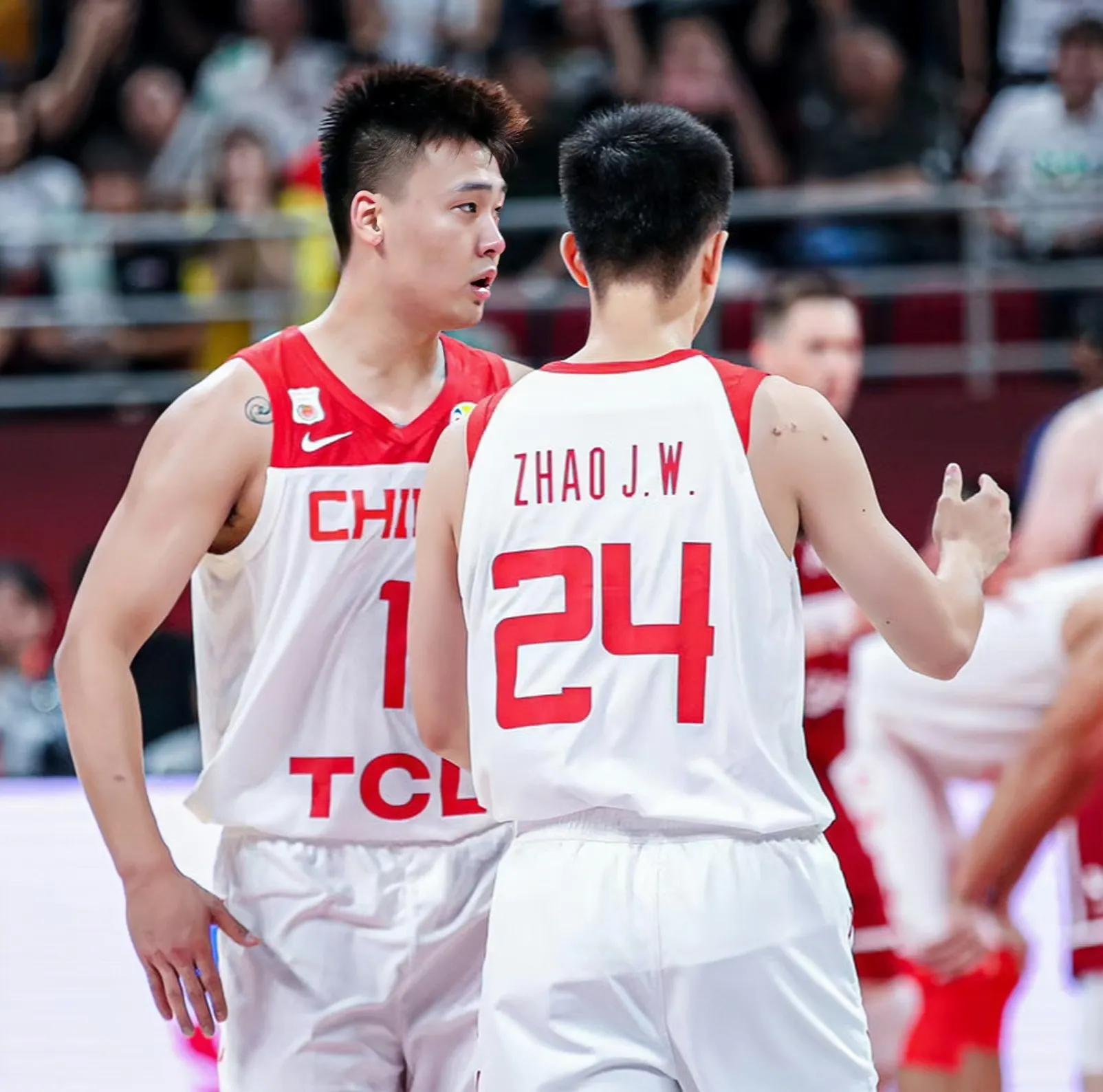 男篮近15年五大主控，刘炜首屈一指，辽粤包揽四席，一人毁于伤病