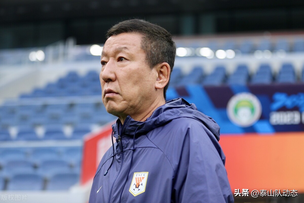 泰山队青岛谢场视频,山东泰山青岛青春足球场