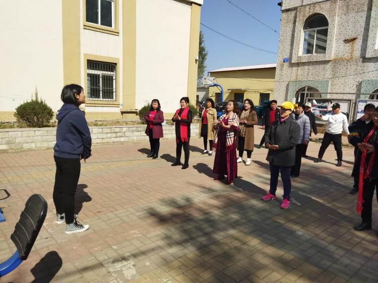 十里河九年一贯制学校起跳两邻休闲操