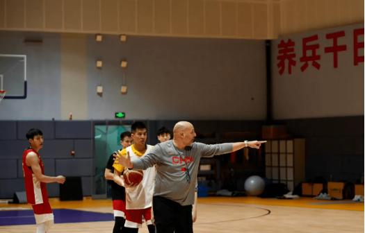 低调小伙儿,低调小伙最新视频