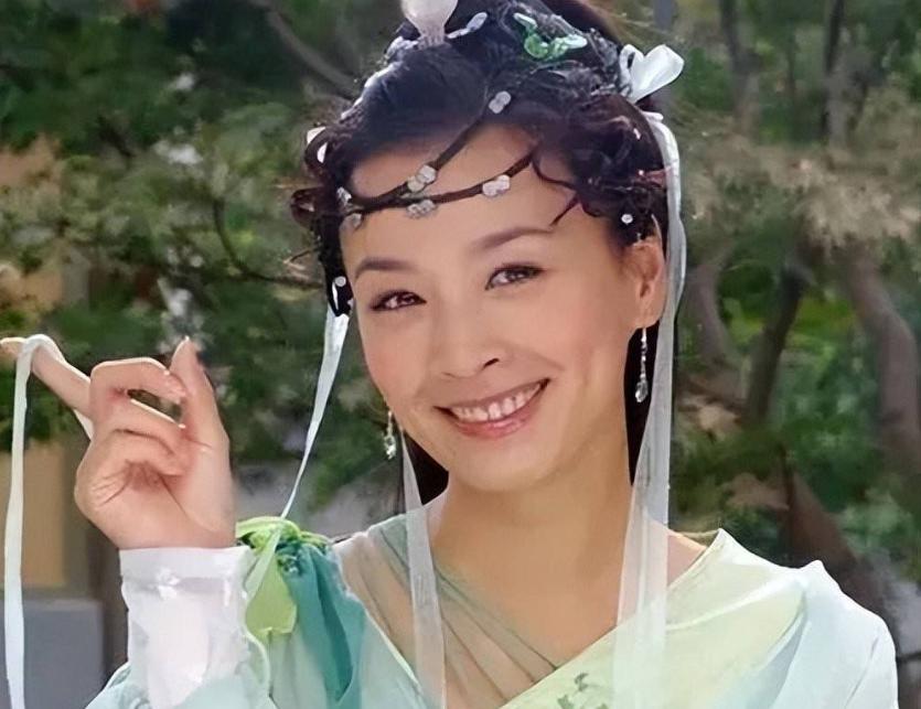 张庭夫妇开始做微商多少年,张庭和她的微商王国