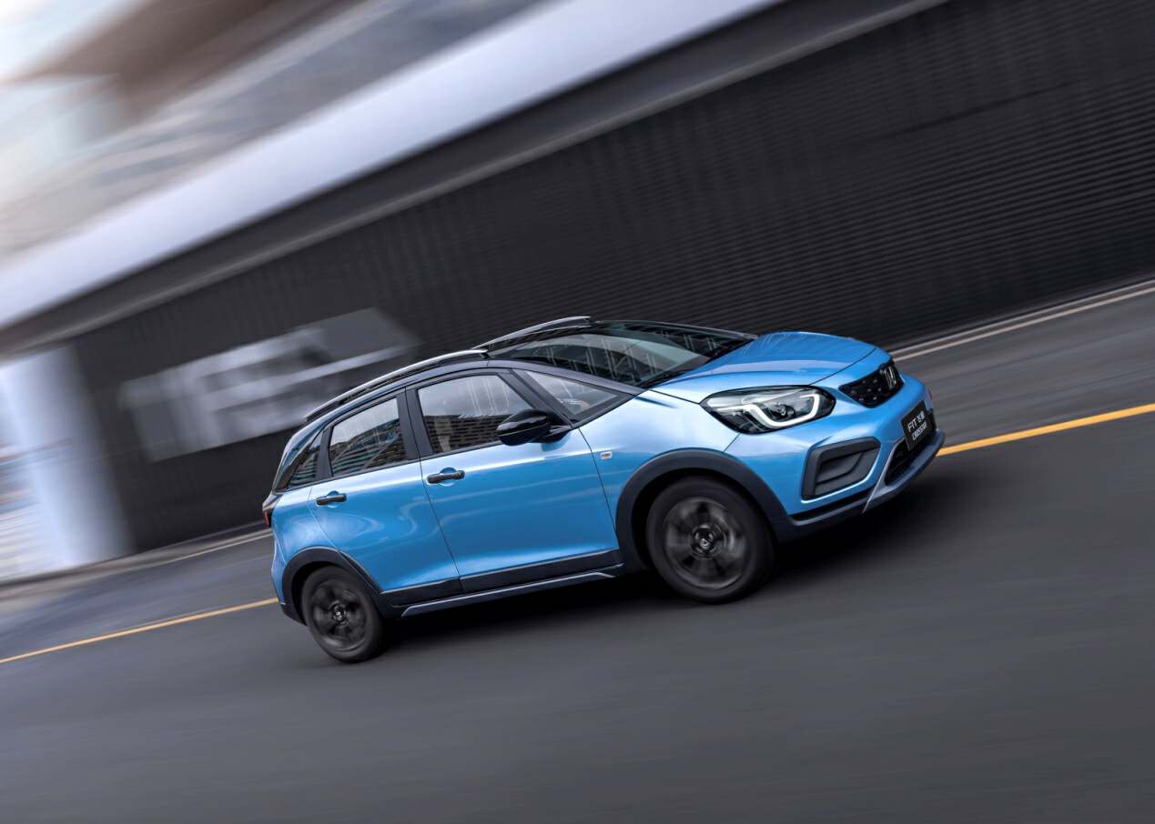 新飞度比老飞度空间更大,新飞度两款车型哪款更值得买