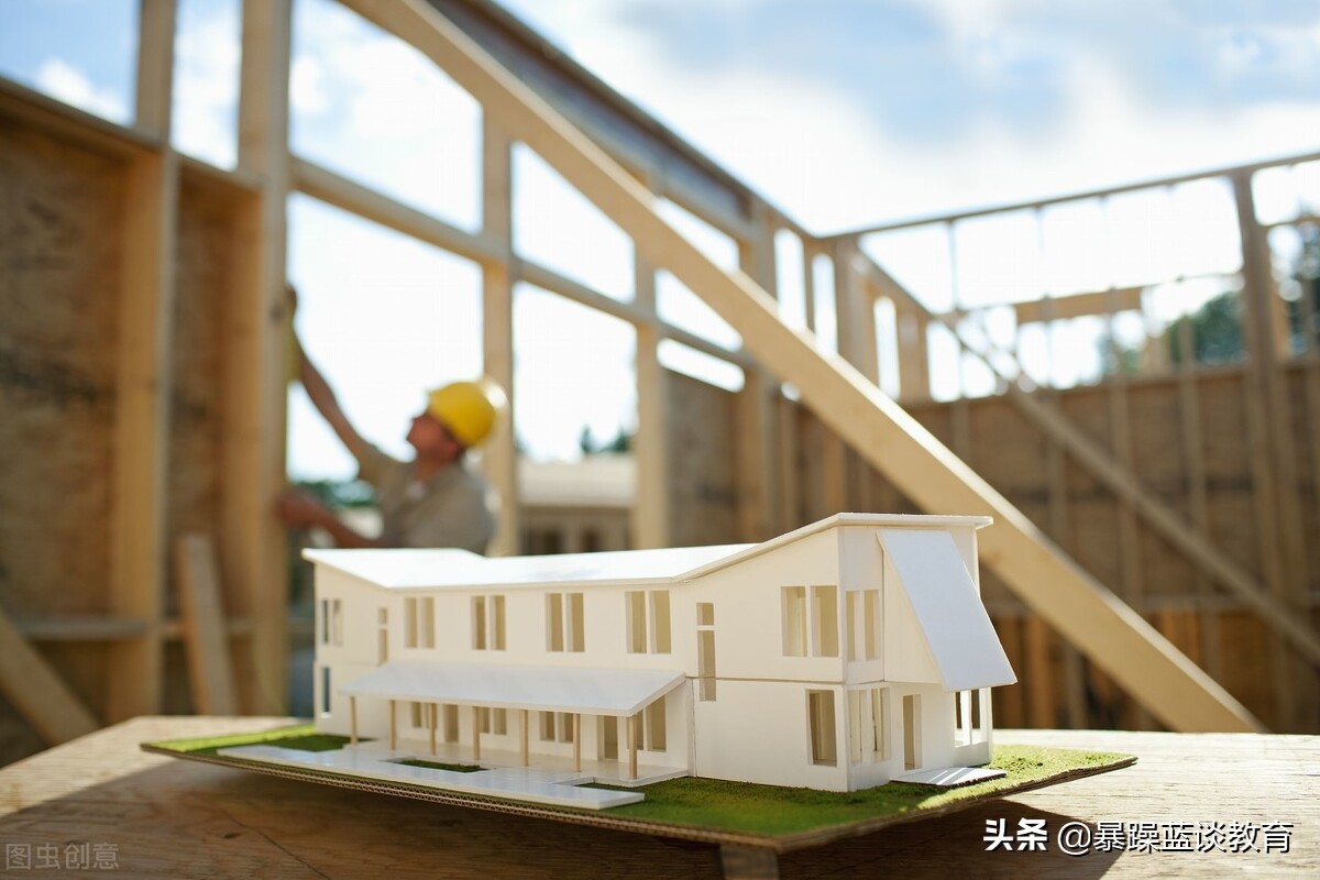 现在建筑工地工作有什么要求,建筑工地上一般干什么工作