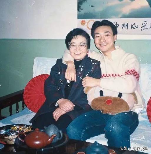 丁克拒绝生育的女明星,丁克明星夫妻有哪些后悔的事情