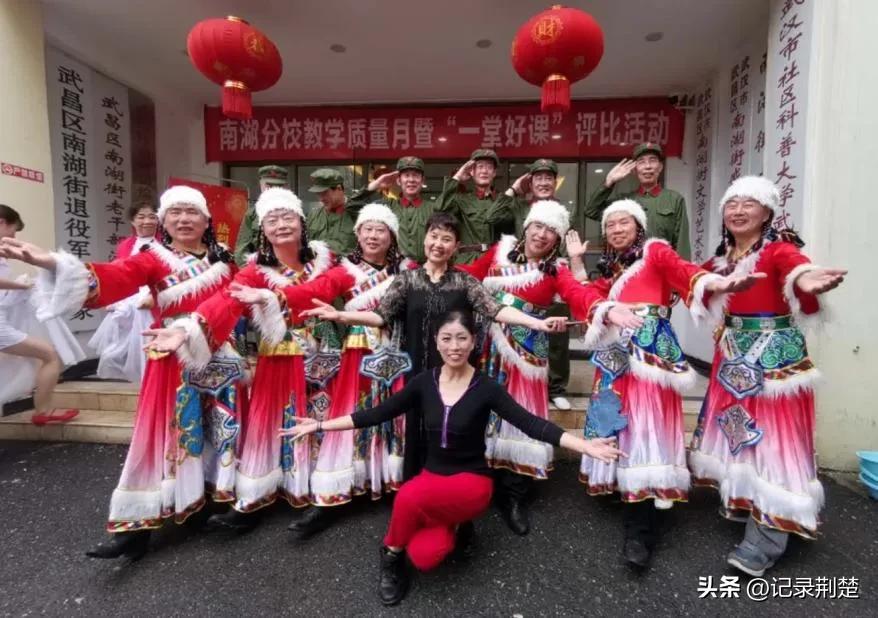 德高为师身正为范隶书,德高为范身正为师