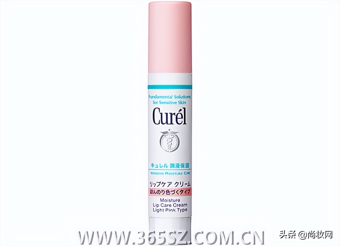 涂唇膏的小妙招,撩人的唇膏涂法