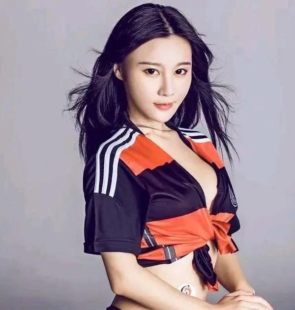 2022足球宝贝壁纸,2022足球宝贝彩妆绘画图片大全