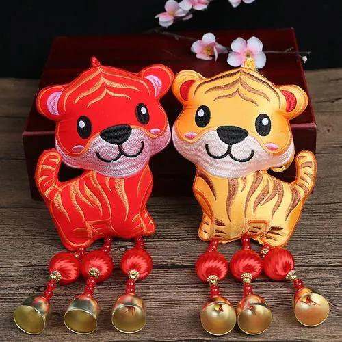 解铃还须系铃人中系读音,解铃还须系铃人出自哪本书