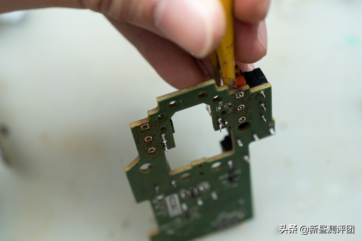 g502鼠标用了8年没事吧,罗技g502鼠标失灵的解决方法