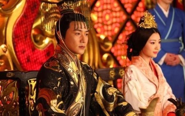 找对象女看前男看后什么意思,老人说女看前男看后什么意思