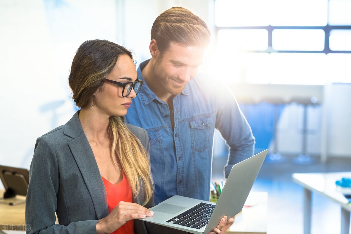 想做翻译应该考什么大学,英语翻译能去哪些外企