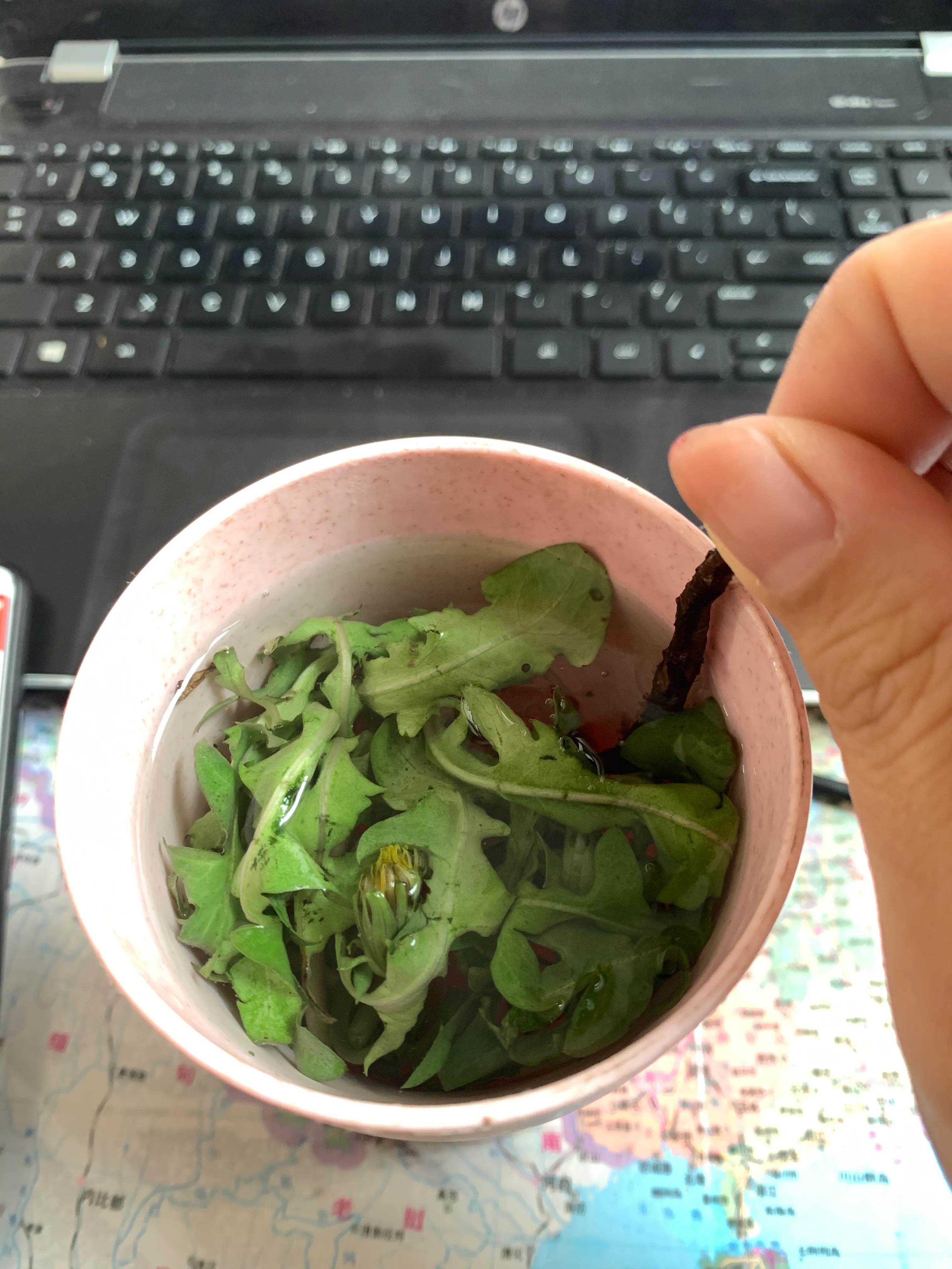 利用业余时间潜心创作作品,每天创作几个作品最好