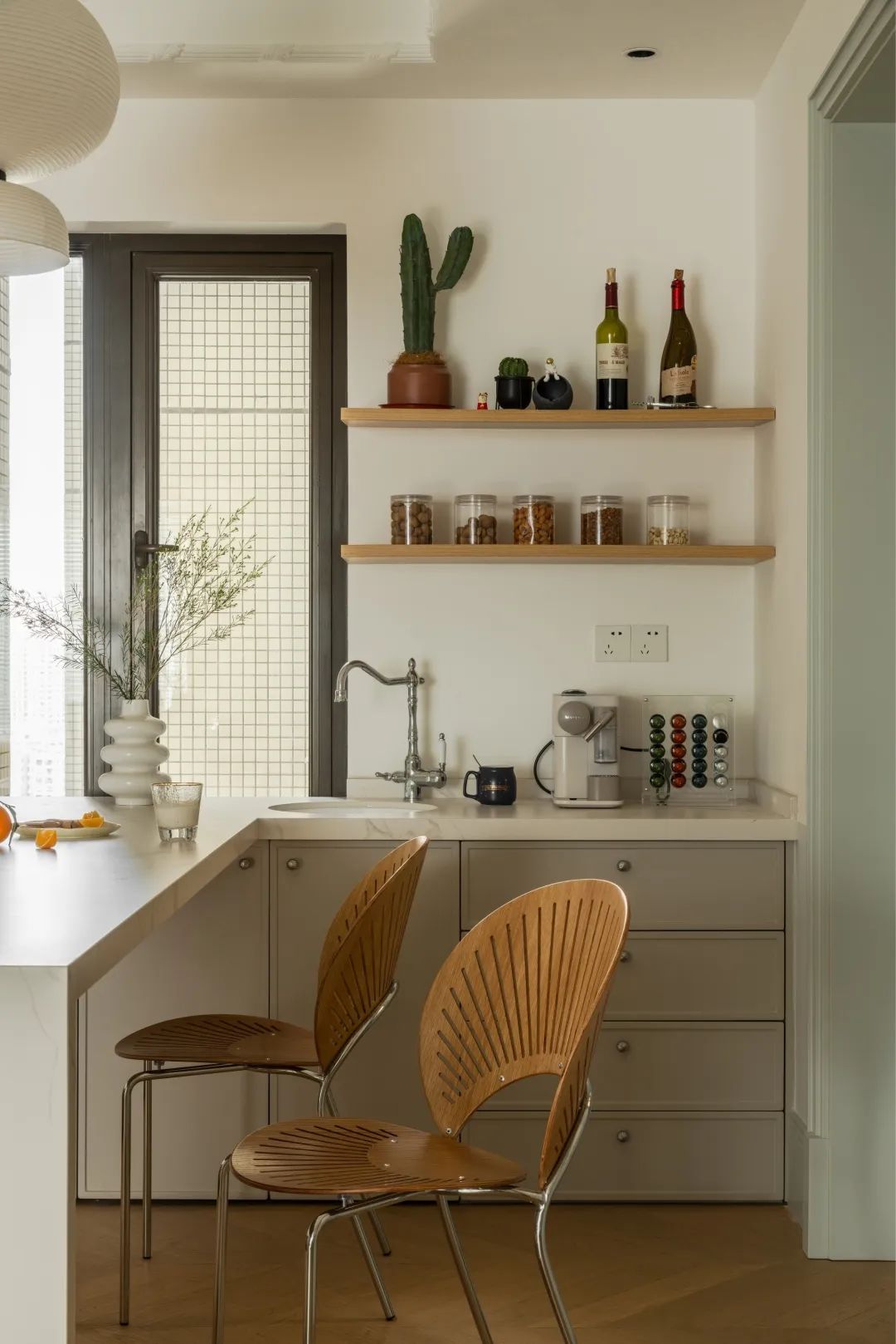 四川成都一个女人装修房子,12平方女主卧室装修