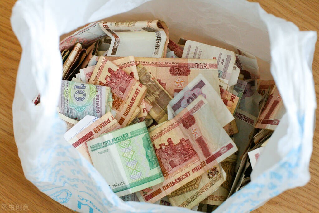 一个人穷的表现,一个人穷最根本的原因在哪里