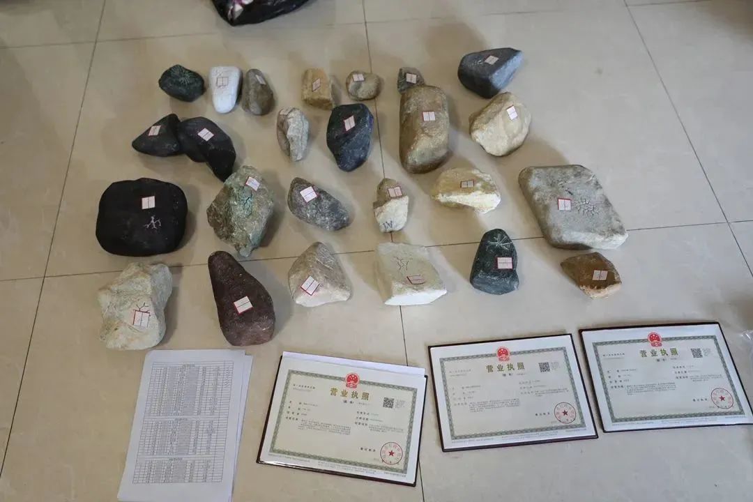 玩赌石就是一刀穷一刀富,赌石一刀穷一刀富