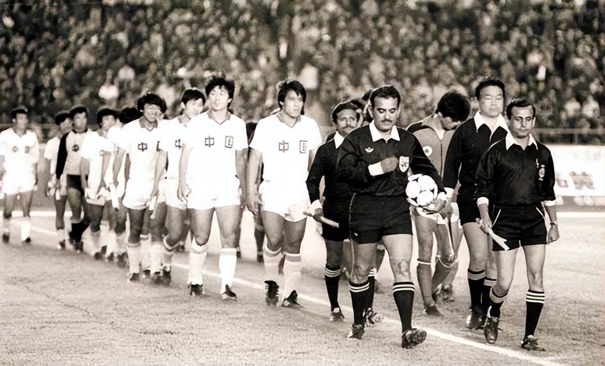 中国足球现存问题和解决方案,中国足球窘况