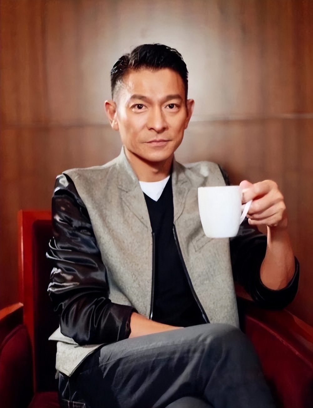 天王和巨星有什么区别,天王和明星的区别